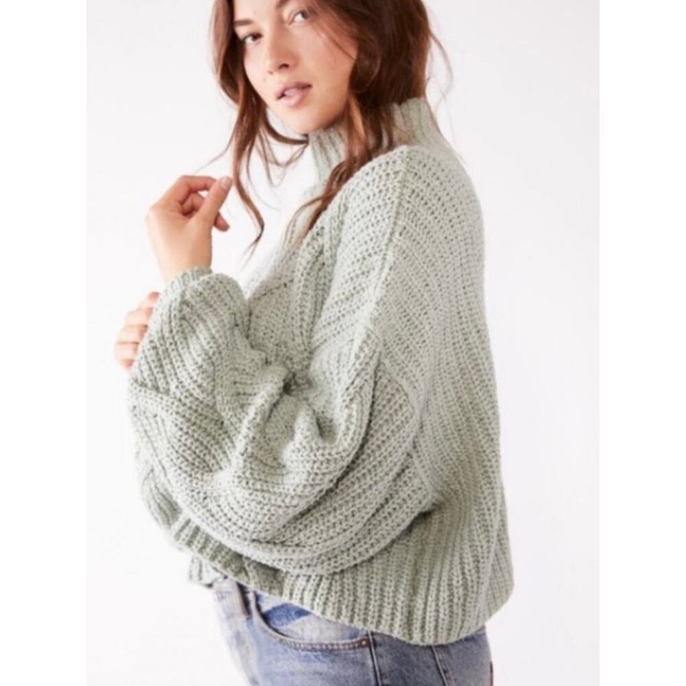 FREE PEOPLE Seasons Change Boxy Sweater Bubble Sleeves in Sage Green Size S
